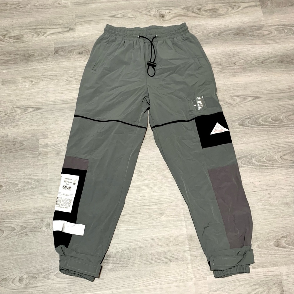 Quarterfinal QTFL Grey Parachute Street Joggers Pants Large